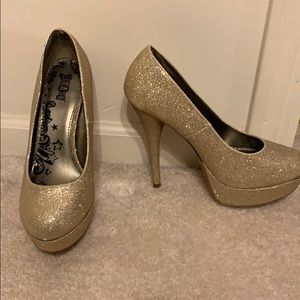 Gold shimmer heels